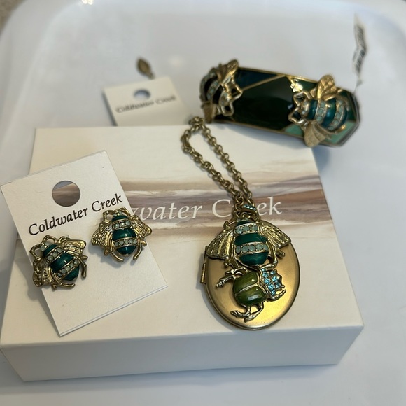 NEW.. Rare and unique jewelry set- enamel workmanship on all pieces - Picture 2 of 9